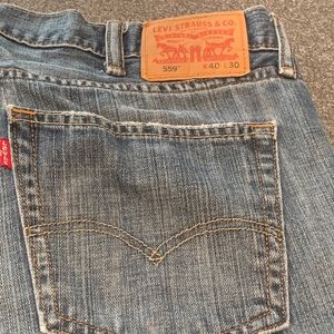 Levi 559 Blue Jeans Size 40x30 Great looking and wearing Jeans!